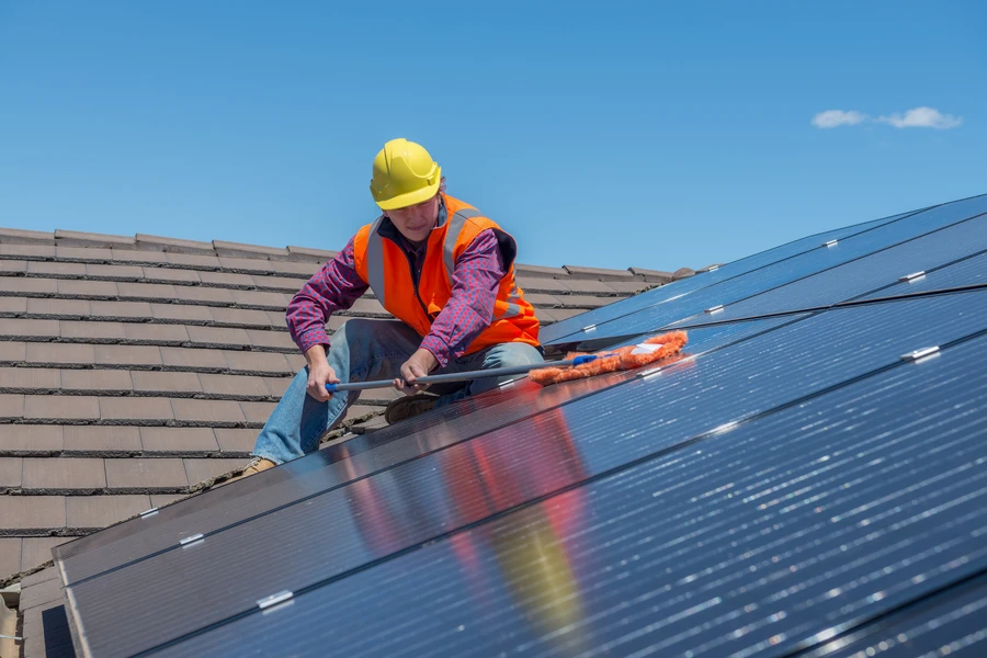 Common Signs Your Solar Panels Need Professional Cleaning in Torrance, CA