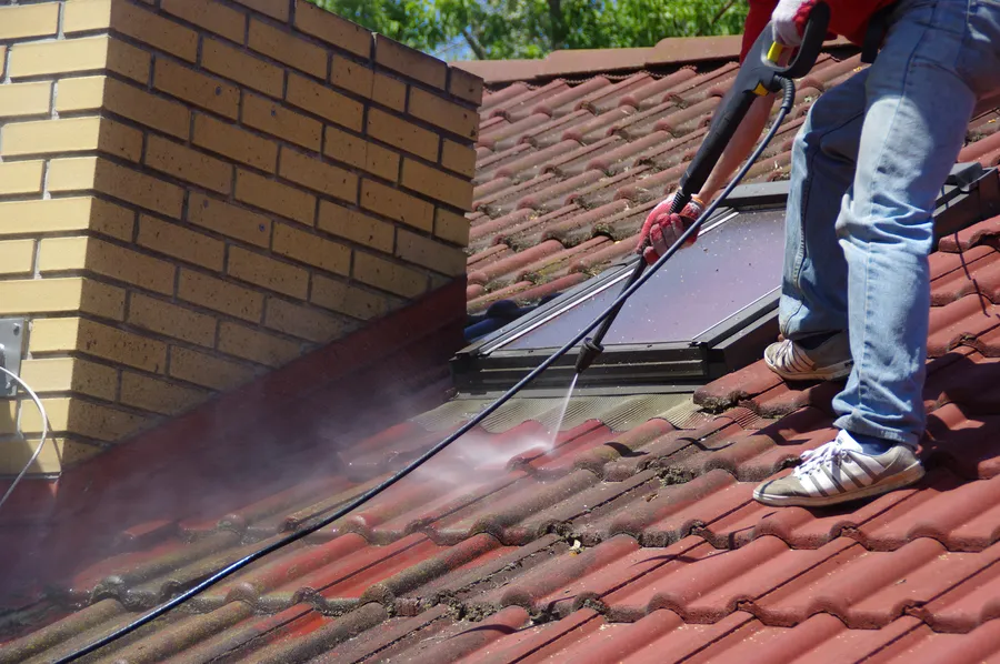 Key Considerations Before Hiring Roof Pressure Washing Services in Torrance, CA